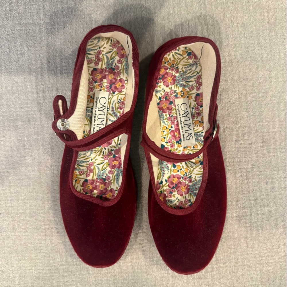 Cayumas Maroon Velvet Mary Jane’s